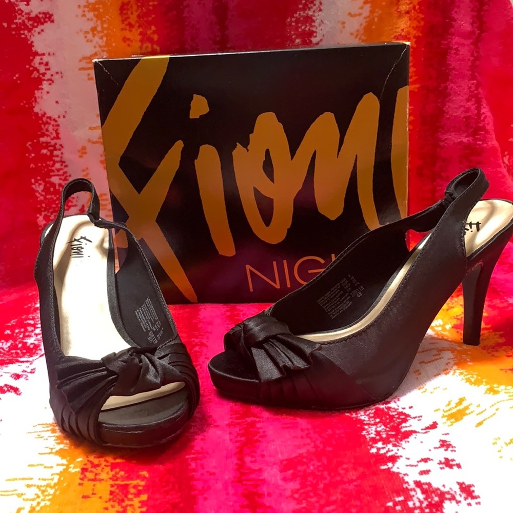 Black Sling Back Pumps